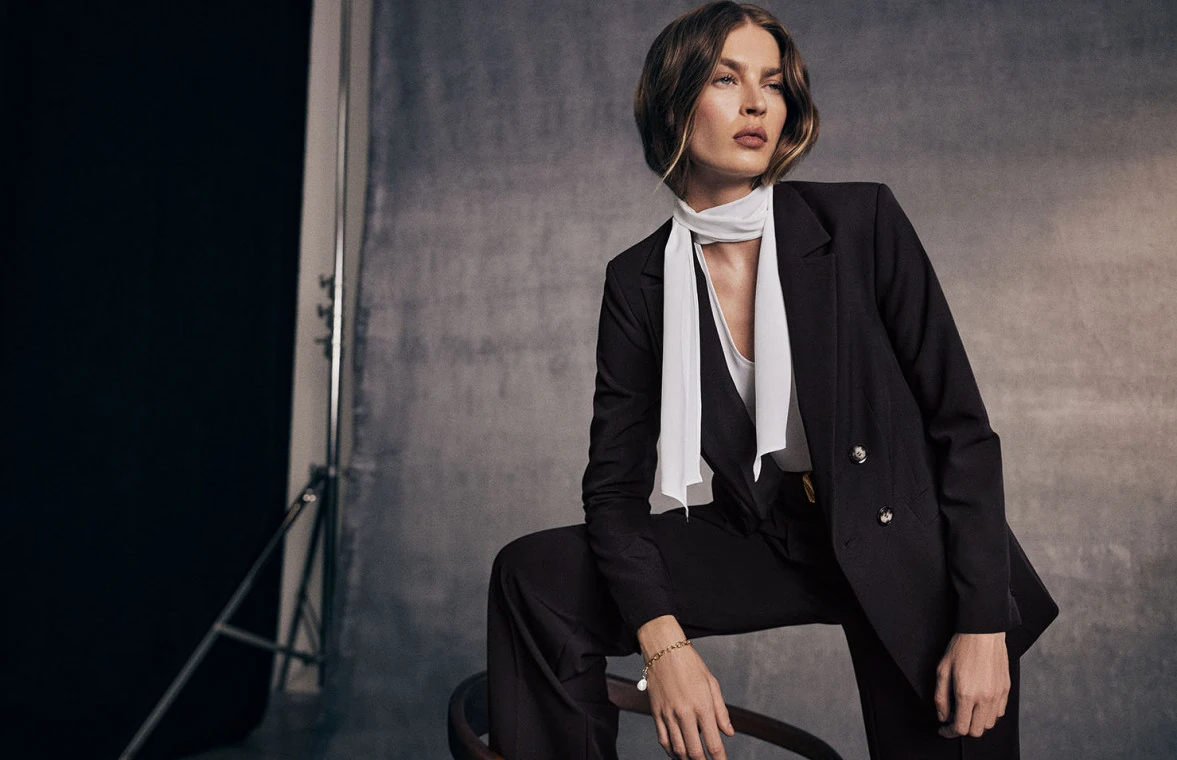 Embrace Timeless Sophistication: Elevate Your Wardrobe with an Elegant Women’s Suit for Every Occasion