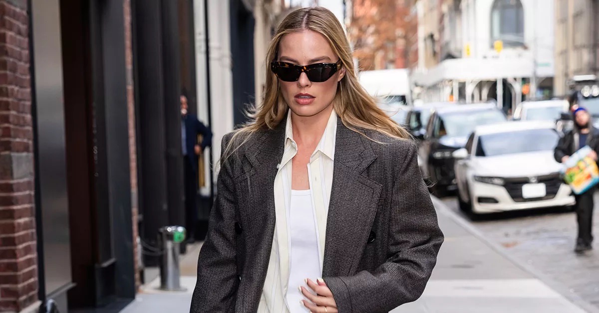 Elevate Your Wardrobe: Master the Smart Casual Women Style That Effortlessly Blends Comfort with Chic Elegance for Every Occasion